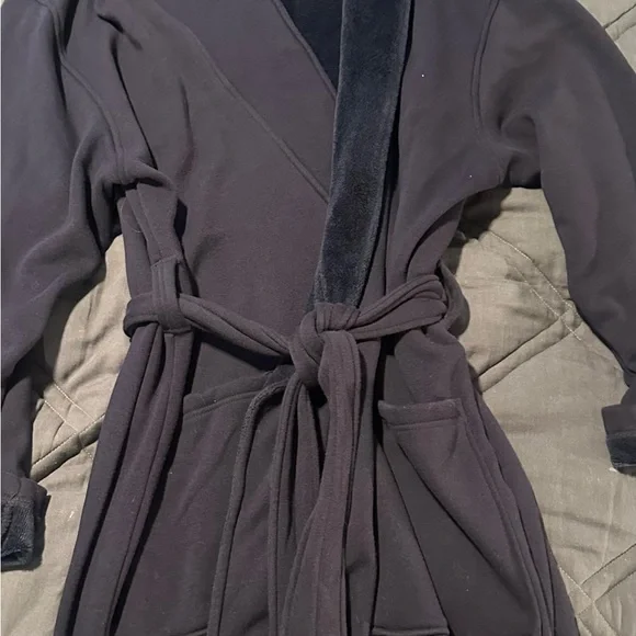 Men’s Navy UGG Robe - Picture 8 of 9